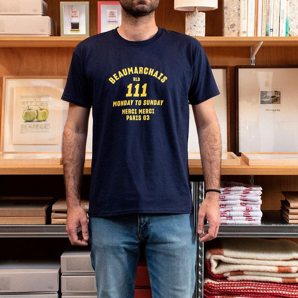 Merci- T-shirt Unisexe - Beaumarchais Marine 4 Merci- T-shirt Unisexe - Beaumarchais Marine – Image 2