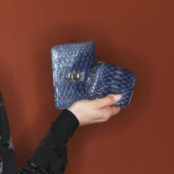 Claris Virot - Porte Monnaie Karl - Bleu -Mode Vêtements Magasin 3 3b1333fe 268e 4566 a1bb 711cac8ebc38