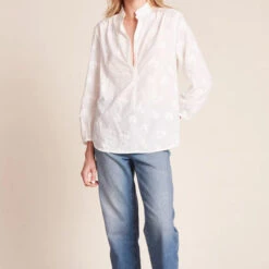 Trovata - Blouse Sara - Blanc 12 Trovata - Blouse Sara - Blanc -Mode Vêtements Magasin 4 76709eda 011d 49b8 8dab dcab3aa02ccd