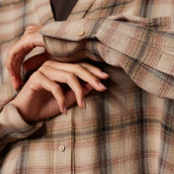 Diega - Chemise Cirilla- Beige -Mode Vêtements Magasin CIRILLA 6