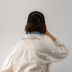 Merci - Casquette Merci Ca Va - Noir 7 Merci - Casquette Merci Ca Va - Noir -Mode Vêtements Magasin MERCI MODE 040723 2030