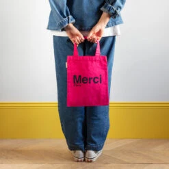 Merci - Tote Bag En Coton - Rose & Marine 7 Merci - Tote Bag En Coton - Rose & Marine -Mode Vêtements Magasin MERCI packshots 270623 0687