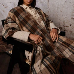 Diega - Poncho Poncio - Marron 11 Diega - Poncho Poncio - Marron -Mode Vêtements Magasin PONCHO 5