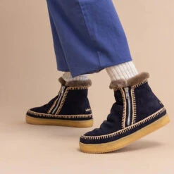 Laidback London - Chaussurres Setsu - Bleu -Mode Vêtements Magasin Setsu crochet crepe navy suede 3