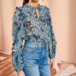 ULLA JOHNSON Ulla Jonhson - Chemise Manet - Bleu 9 ULLA JOHNSON Ulla Jonhson - Chemise Manet - Bleu -Mode Vêtements Magasin blouse5 baabb7b7 d6f9 4c25 894d e471b1b48e0c