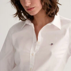 GANT - Chemise Slim Oxford - Blanc 9 GANT - Chemise Slim Oxford - Blanc -Mode Vêtements Magasin chemise1 1b331c17 3fce 43ed 92d8 53e8180aea74