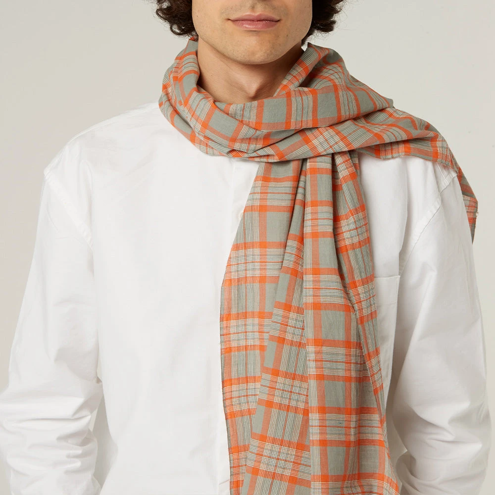 Moismont - Echarpe N°665 - Orange 6 Moismont - Echarpe N°665 - Orange – Image 4