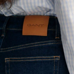 GANT - Jeans Slim évasé - Bleu Foncé -Mode Vêtements Magasin jeans3 6d34e353 a188 4c7f a98f d2b1659d0423