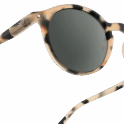 Izipizi - Lunettes Sun #D - Light Tortoise -Mode Vêtements Magasin light tortoise1 2b59cb4e 9d7d 4796 9cba d15151b73d30