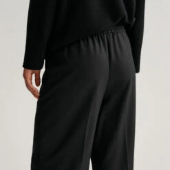 GANT - Pantalon Pull On Relaxed - Noir -Mode Vêtements Magasin pants2 aa66d146 ab02 4a5b bcec c736ae8e47b8
