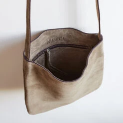 Merci - Sac En Daim - Truffle 22 Merci - Sac En Daim - Truffle -Mode Vêtements Magasin sac daim middle inside face f601fc9b c655 462e a51e b6e0e5d671eb