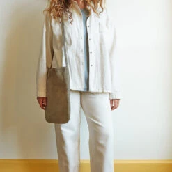 Merci - Sac En Daim - Truffle 16 Merci - Sac En Daim - Truffle -Mode Vêtements Magasin sac daim taupe grand2