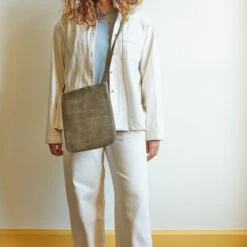 Merci - Sac En Daim - Truffle 17 Merci - Sac En Daim - Truffle -Mode Vêtements Magasin sac daim taupe middle