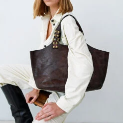 Campomaggi - Sac Atena - Marron 13 Campomaggi - Sac Atena - Marron -Mode Vêtements Magasin sac3 cff40c45 50ef 4885 8766 9a495c845d95