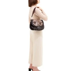 Campomaggi - Sac Nemesi- Marron -Mode Vêtements Magasin sac4 9ca4d97a 1a50 43ed bb99 8e74dd6c3716